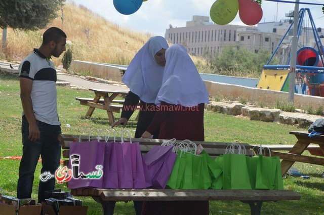 كفرقاسم- فيديو: الرئيس عادل بدير  الأوائل الدينية النواة الاولى لشيخنا المرحوم المؤسس وصرح تعليمي نفتخر به وتخريج فوج اخر في كرنفال ابداعي جمع الطلاب والأهالي